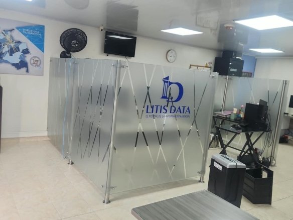 Oficina en venta ubicada en Rovira Plaza con parqueadero, Bucaramanga