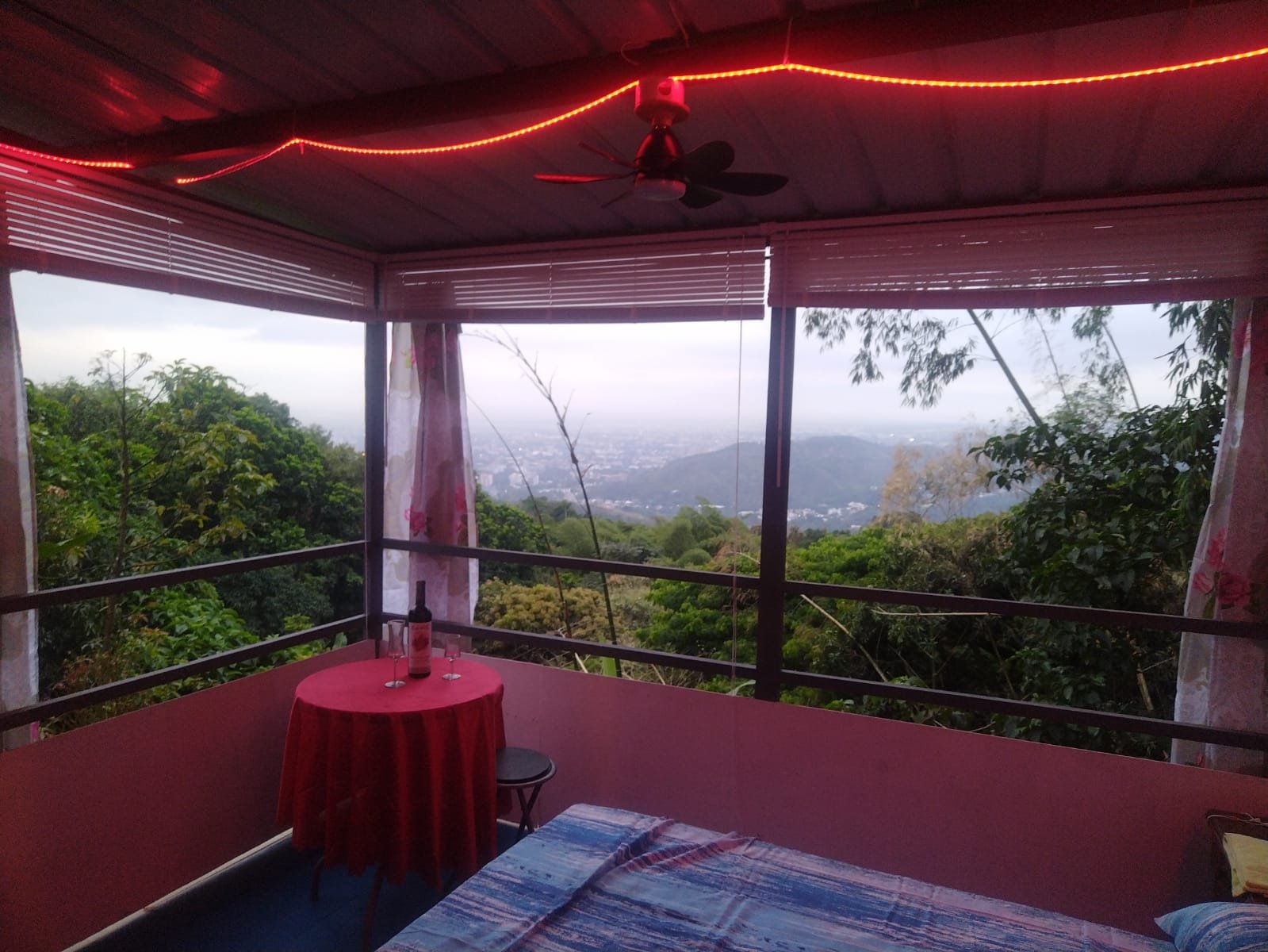 214465-271286-1078604098089454 Glamping cerca de la ciudad km5 via Cristo Rey, rodeado de naturaleza