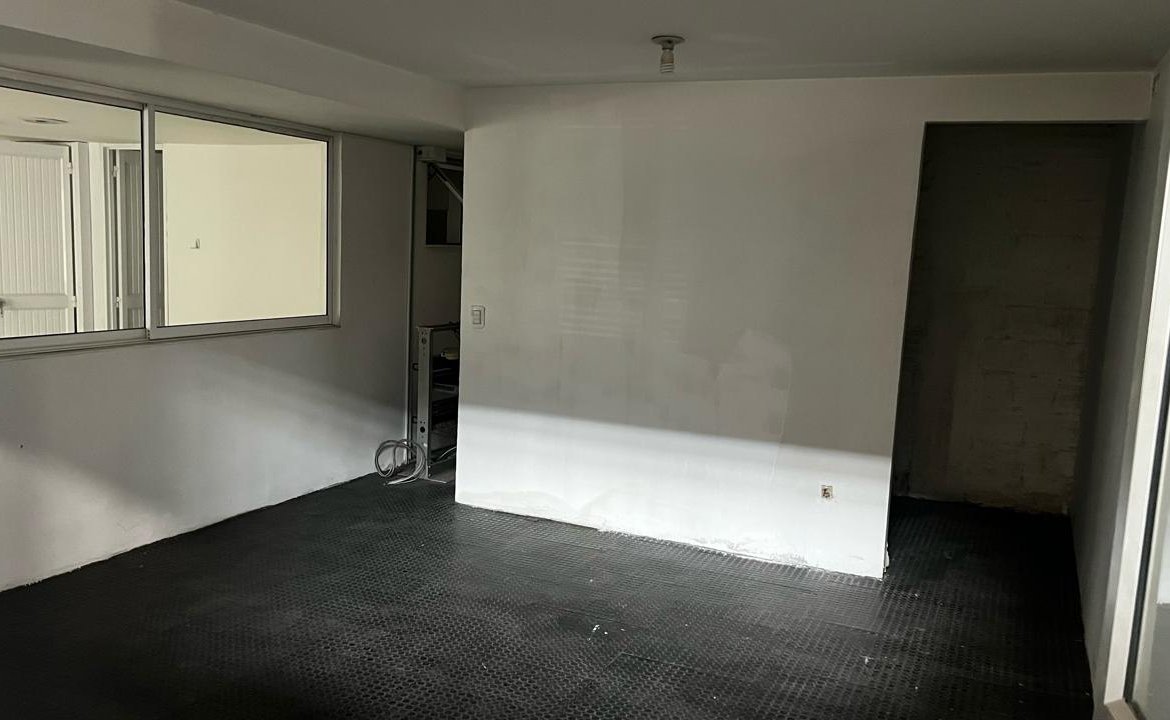 Bodega en arriendo en el barrio Manzanares, Cali