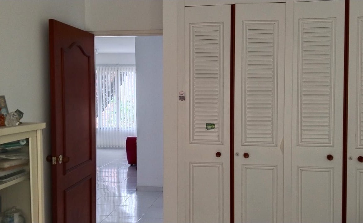 Casa en venta en Palmira, barrio Altamira – 2 pisos más terraza