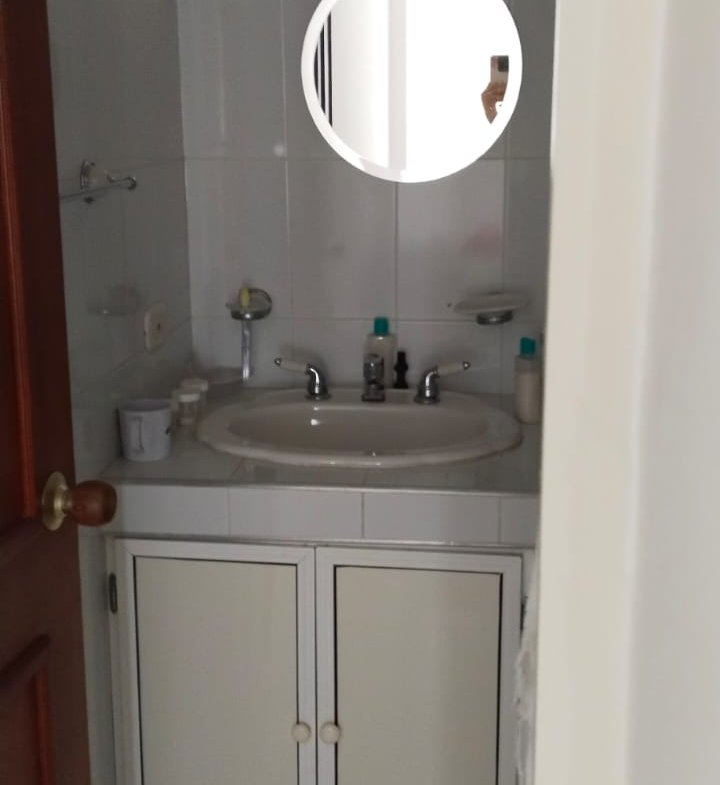 Casa en venta en Palmira, barrio Altamira – 2 pisos más terraza