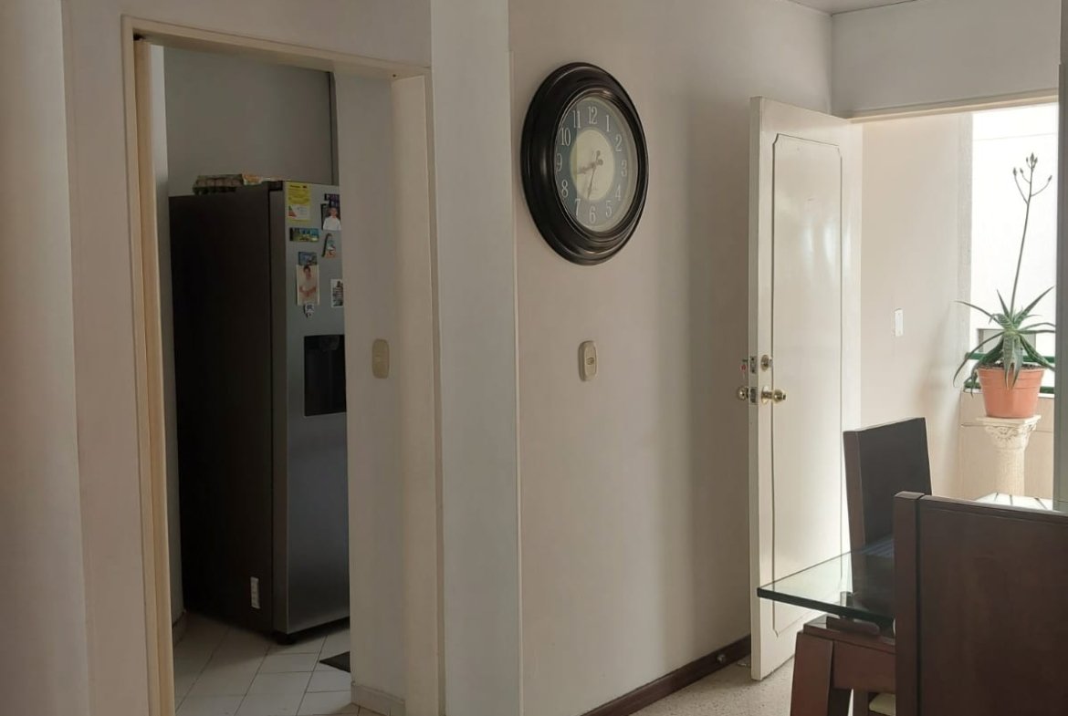 Apartamento en venta en Prados del Norte, Cali de 85 m²