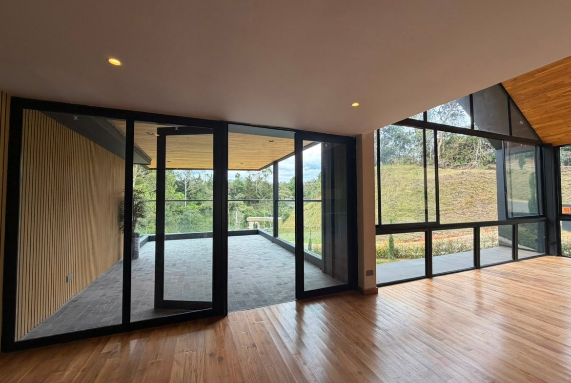 Casa campestre en venta en El Retiro, Antioquia