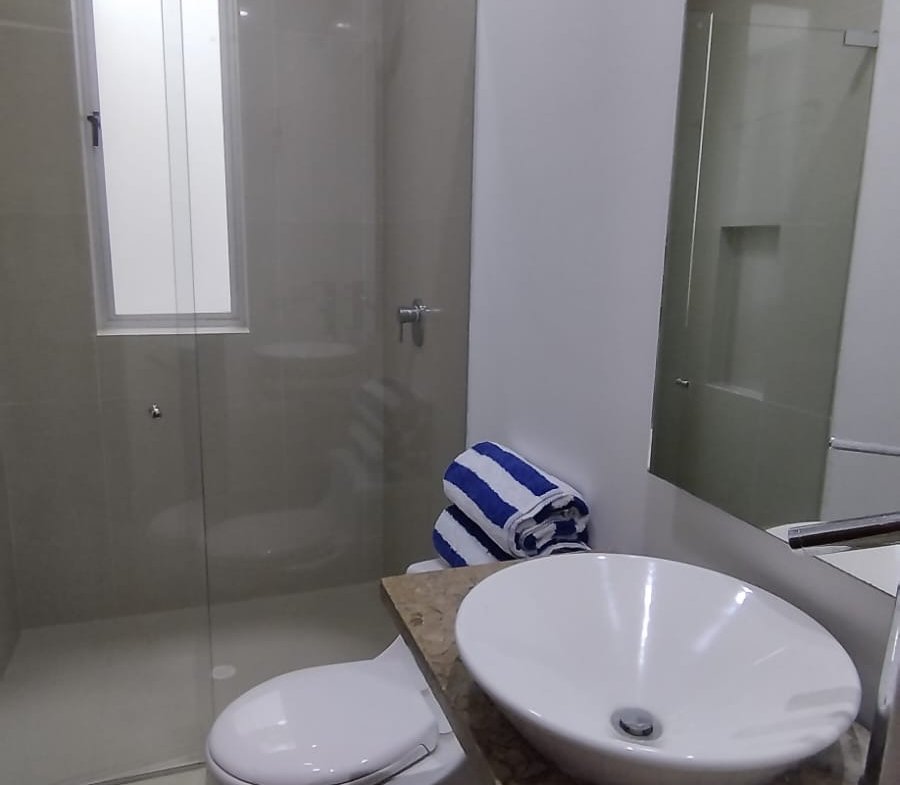 Apartamento en venta en Laguna Club Cartagena de Indias, piscina privada y venta a puerta cerrada
