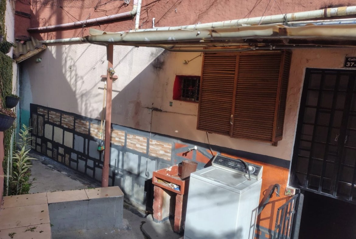 Casa en arriendo en Medellín para comercio o vivienda