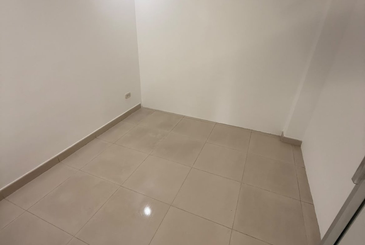 Se arrienda oficina barrio La Esmeralda Bogota