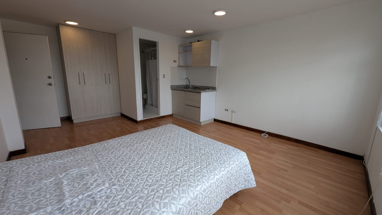 314202-454753-1392318402440702 Apartaestudio en arriendo cerca del Hospital Militar y la Universidad Javeriana, Bogotá