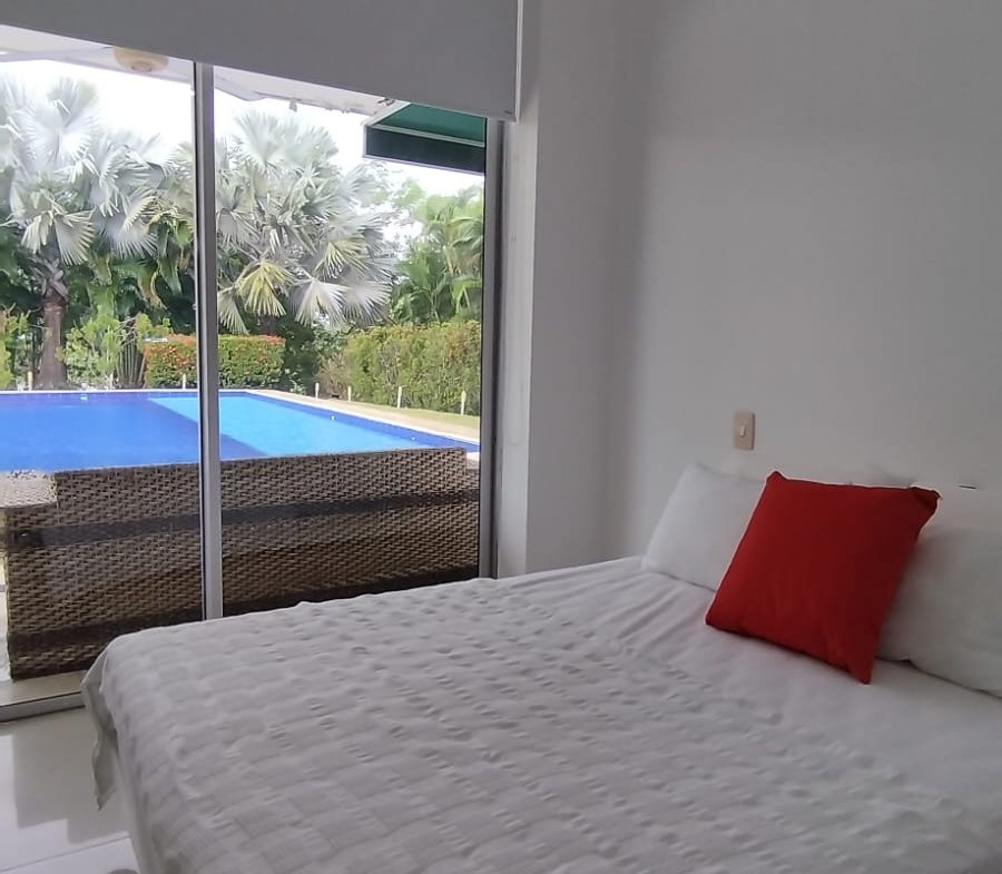 Apartamento en venta en Laguna Club Cartagena de Indias, piscina privada y venta a puerta cerrada