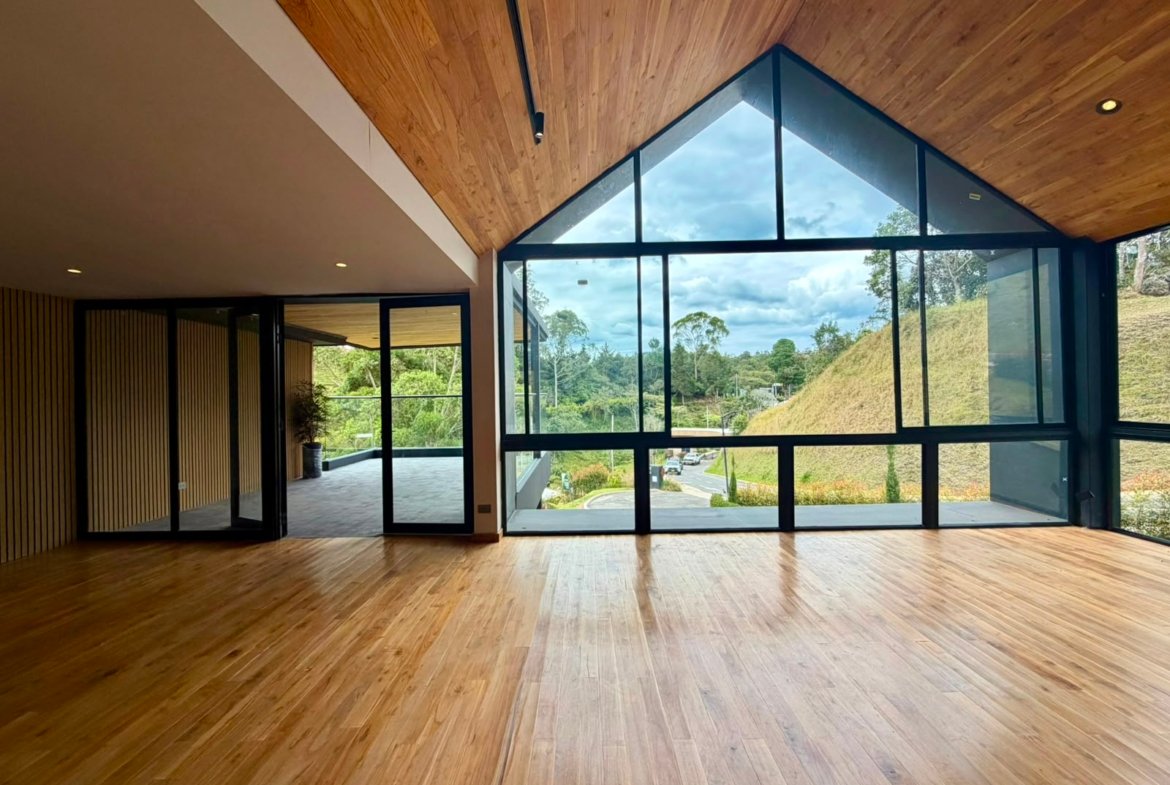 Casa campestre en venta en El Retiro, Antioquia