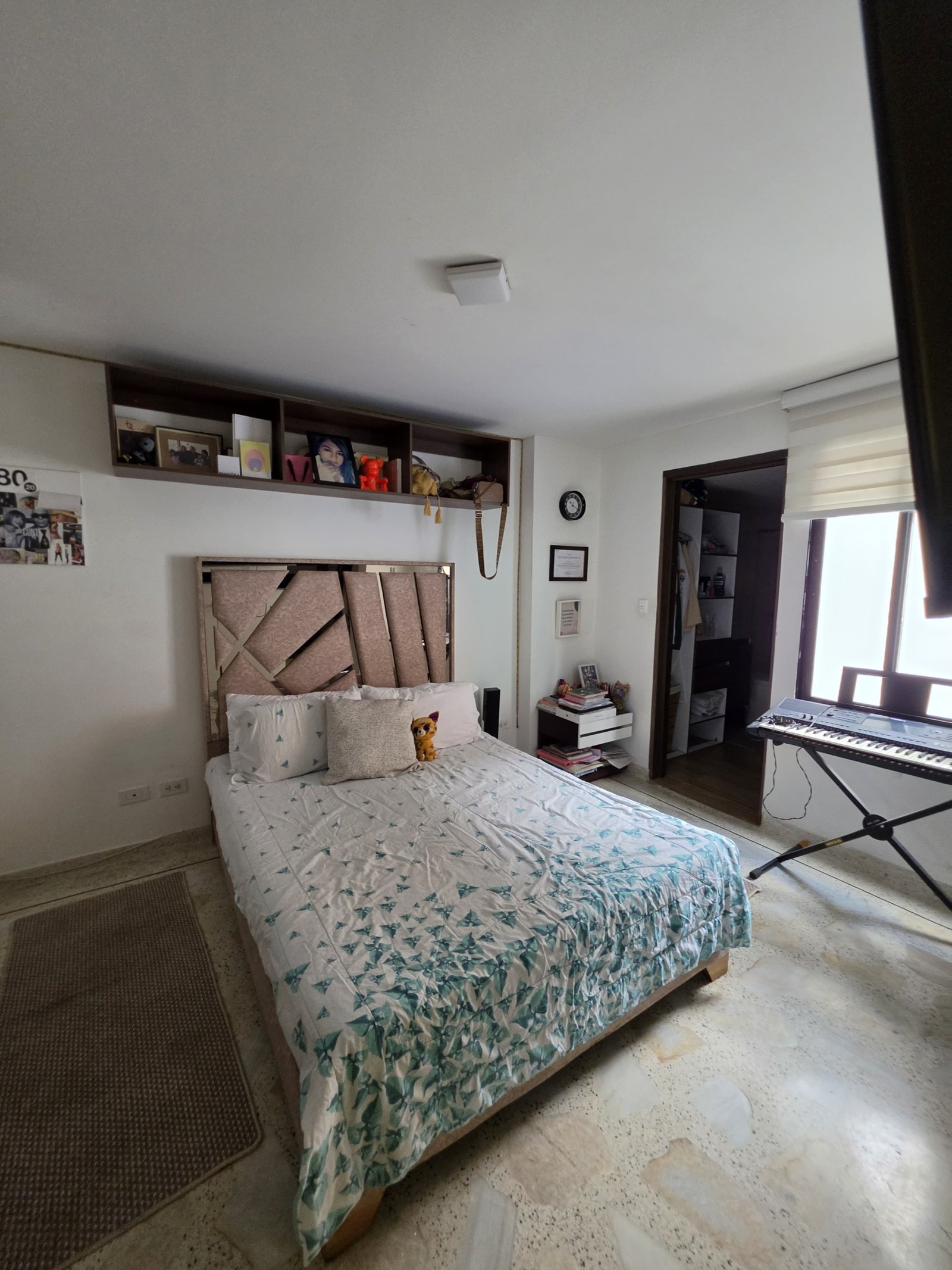 Casa en venta en el Ingenio Cali de 440 metros de 3 niveles