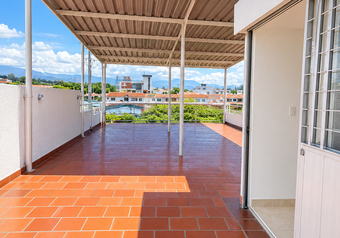 Venta de Casa en Cúcuta, barrio La Ceiba de 3 niveles