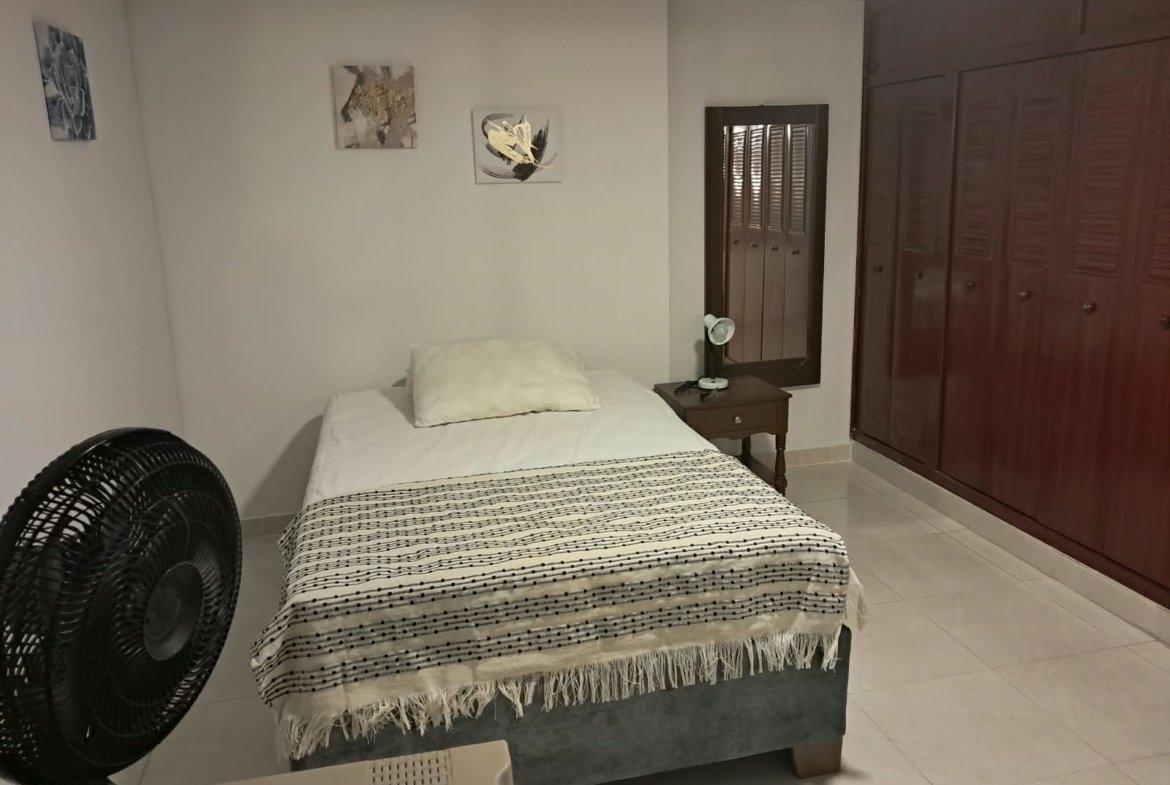 Apartamento amoblado en arriendo en Casas Blancas, Cali