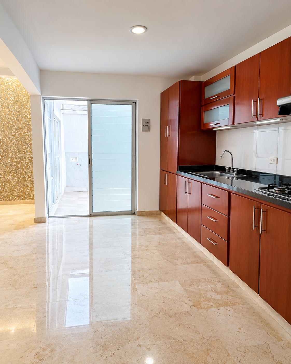 58782a1d-6dbe-4958-a7ed-93ebc625bd24 Venta de Casa en Cúcuta, barrio La Ceiba de 3 niveles
