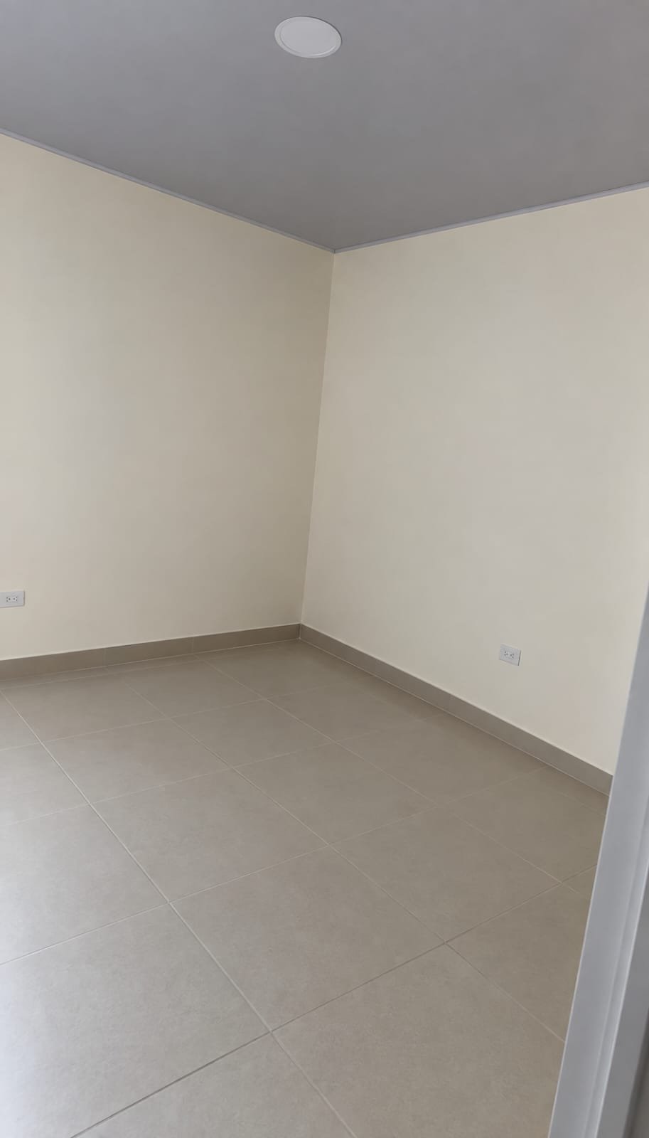 61cfd807-a793-4bc0-8cc2-910e83be6ecd Casa con 2 apartamentos independientes en venta en Florida, Valle del Cauca