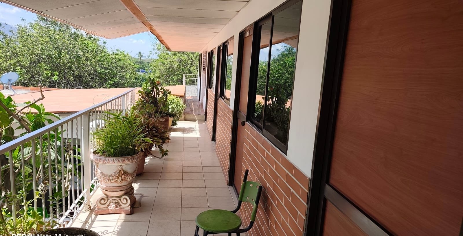 PROPIEDAD DE 600 M2, HOSTAL, LOCALES COMERCIALES Y CASA LOTE EN SANTA MARTA