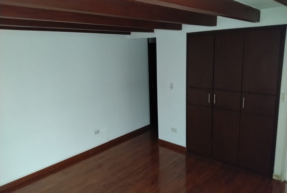 VENTA APARTAMENTO DUPLEX QUINTA PAREDES