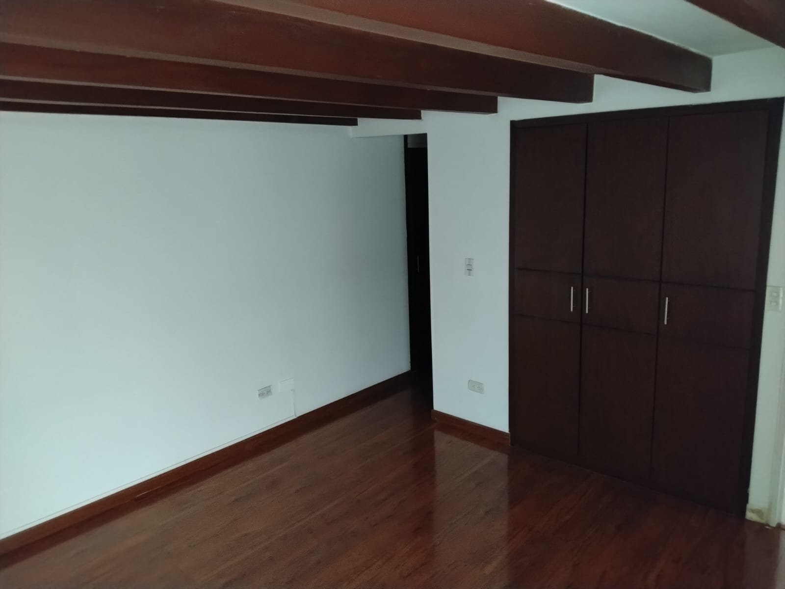 WhatsApp Image 2026-09-07 at 2.31.42 PM (3) VENTA APARTAMENTO DUPLEX QUINTA PAREDES