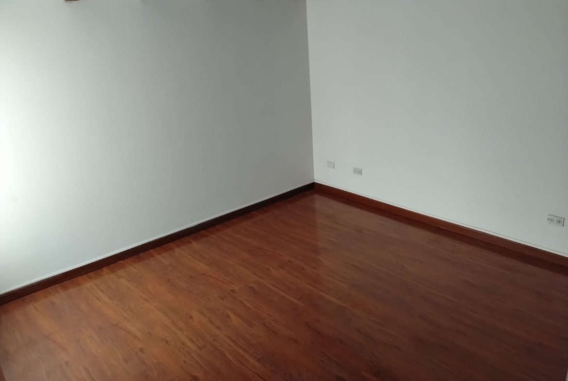 VENTA APARTAMENTO DUPLEX QUINTA PAREDES