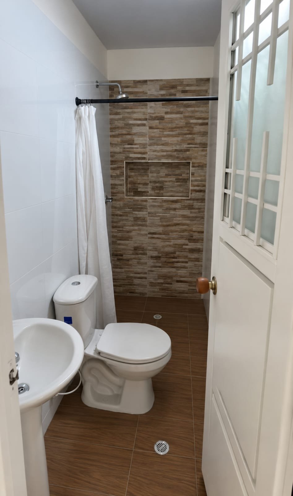a744c95c-2cac-4ab8-86ea-8770a10cbda0 Casa con 2 apartamentos independientes en venta en Florida, Valle del Cauca