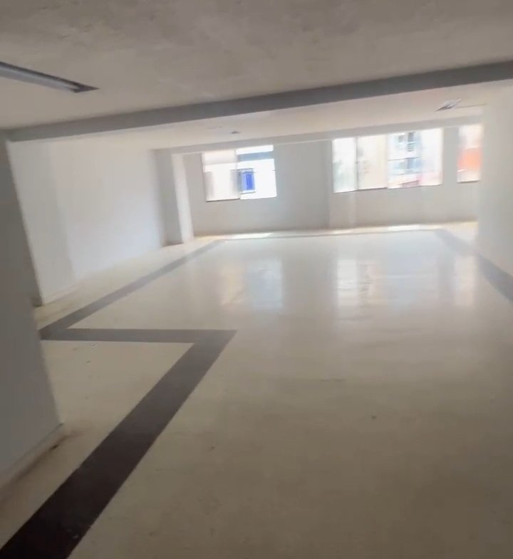 Arriendo Bodega amplia en Bucaramanga cerca al centro comercial La Isla