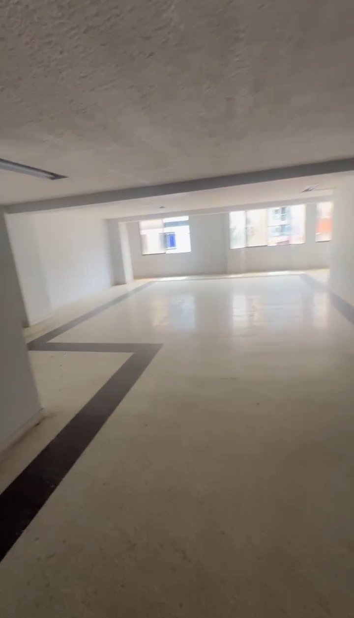 Arriendo Bodega amplia en Bucaramanga cerca al centro comercial La Isla