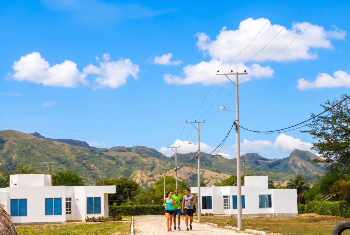 Hermosa Casa de descanso a 10 minutos de Girardot