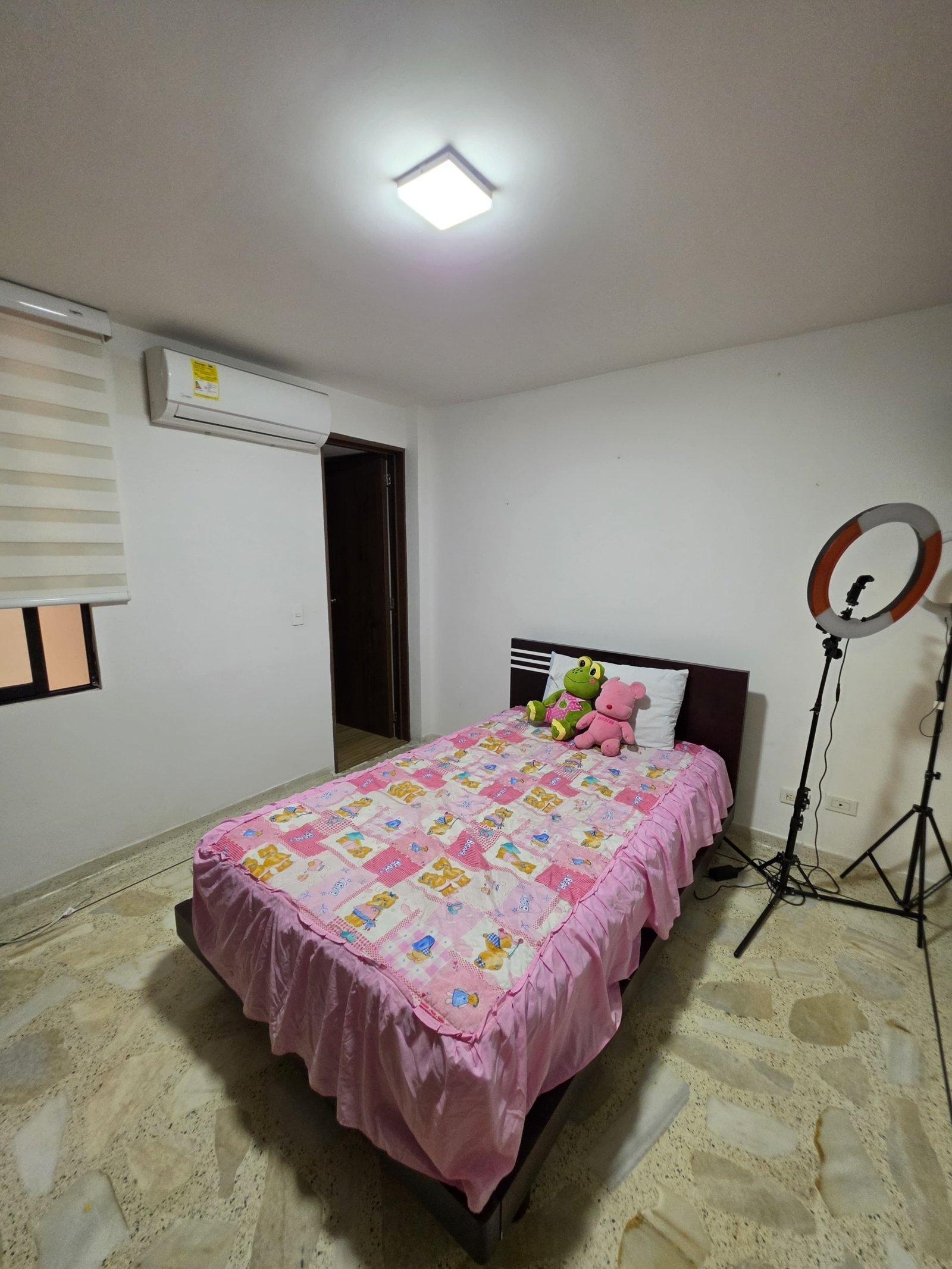 Casa en venta en el Ingenio Cali de 440 metros de 3 niveles