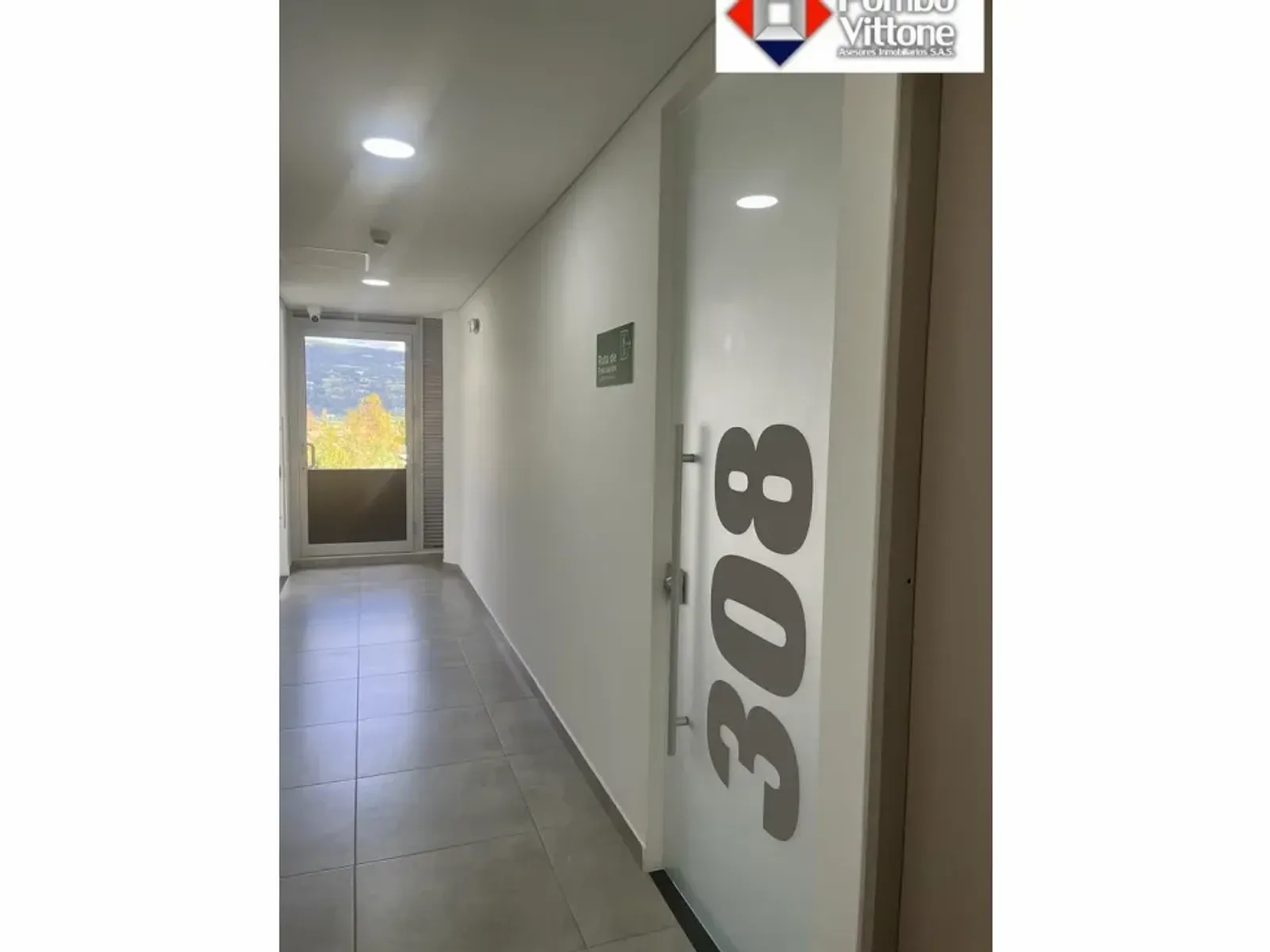 consulto Consultorio en Venta en Chía en centro de Negocios