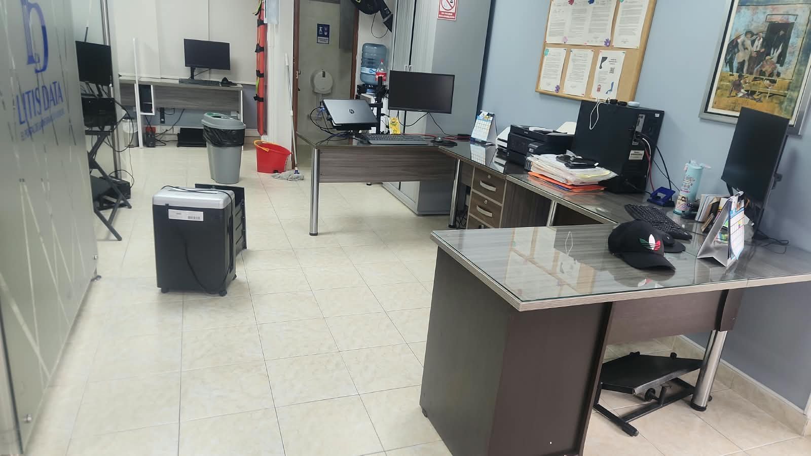 Oficina en venta ubicada en Rovira Plaza con parqueadero, Bucaramanga