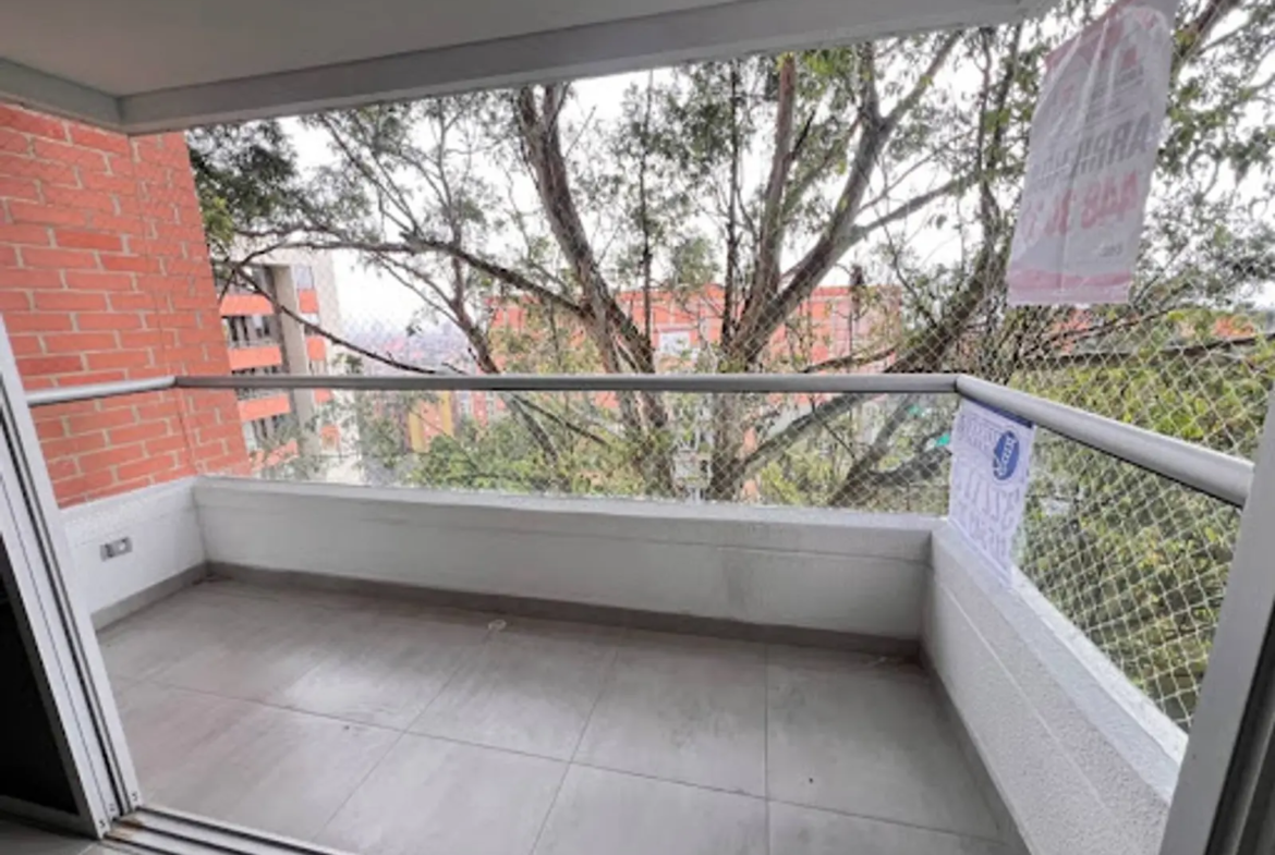 Apartamento en Arriendo en Cumbres, Envigado