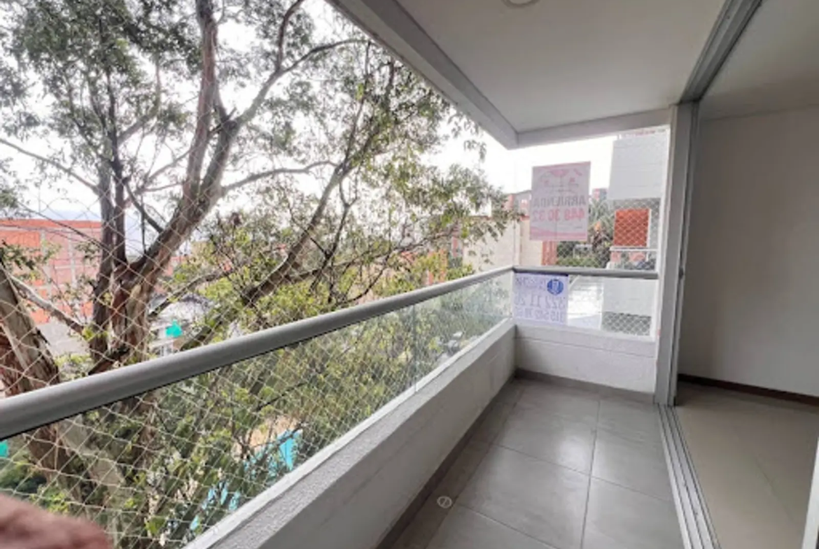 Apartamento en Arriendo en Cumbres, Envigado