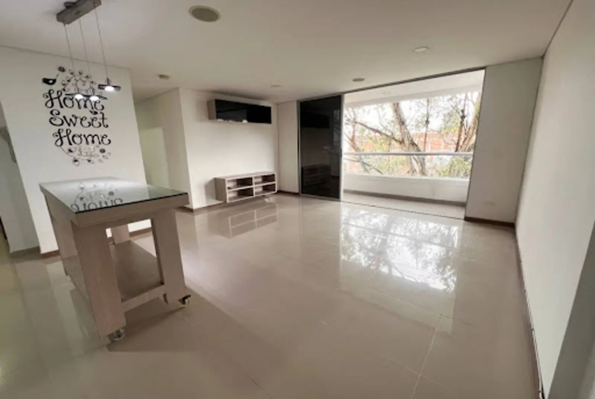 Apartamento en Arriendo en Cumbres, Envigado