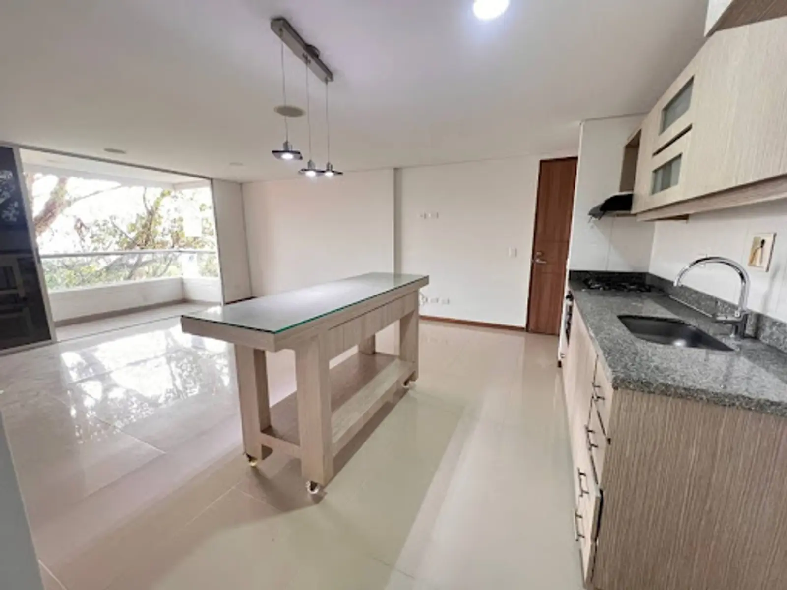Apartamento en Arriendo en Cumbres, Envigado