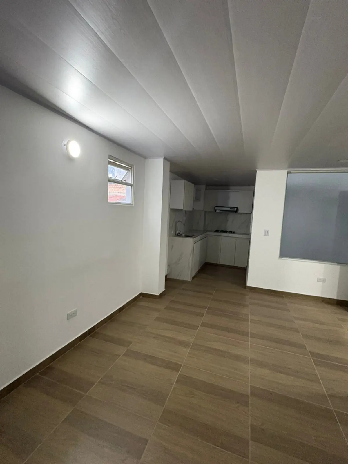 th.outside1200x1200.6a9accfcd4ca9_infocdn__7279002-1-1787160623-3jpg Apartamento en Arriendo en El vergel, Bogotá