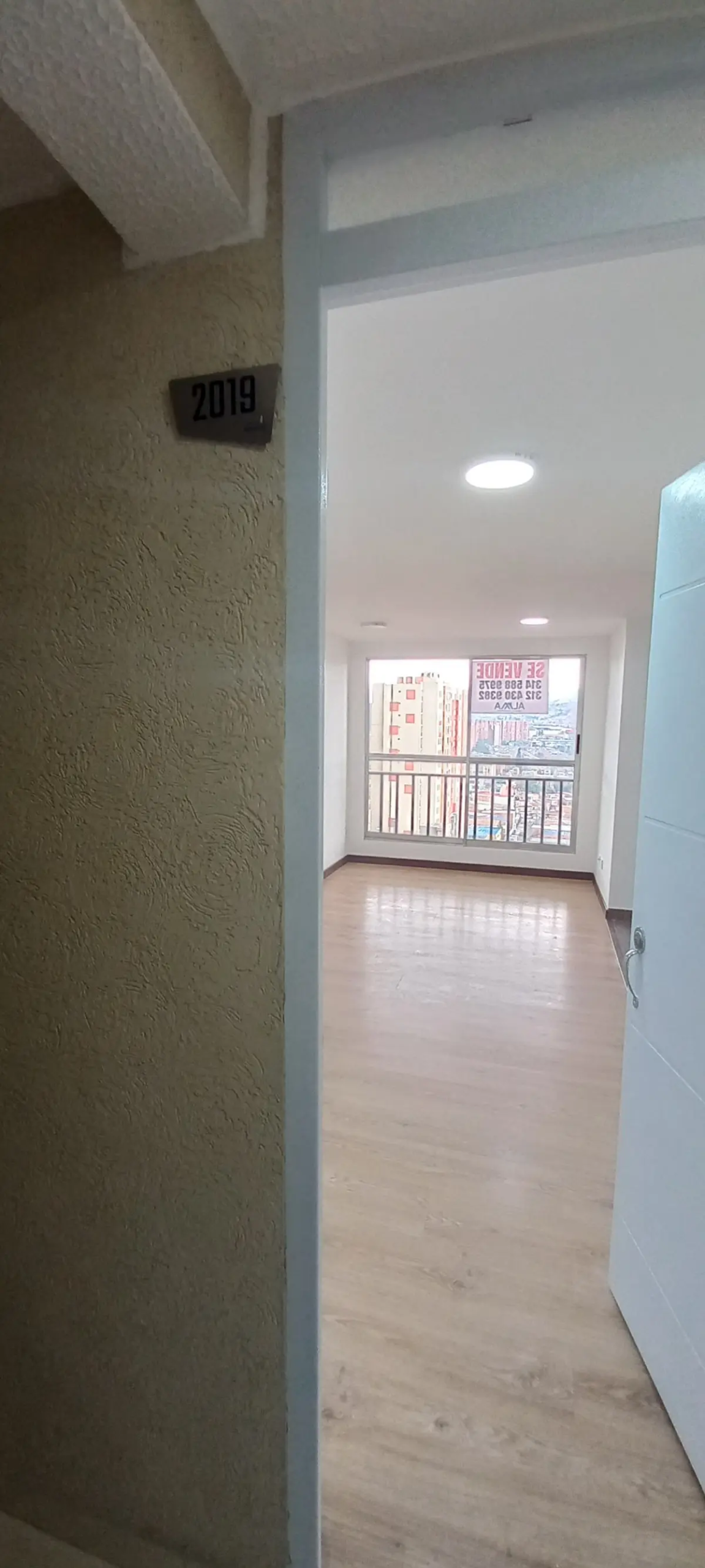 th.outside1200x1200.6a9eb26f33477_infocdn__f2elx3ybqrwsfmq3cfn8zbiejmrmvz7w42zehnbkjpg Apartamento en Arriendo en Madelena, Bogotá