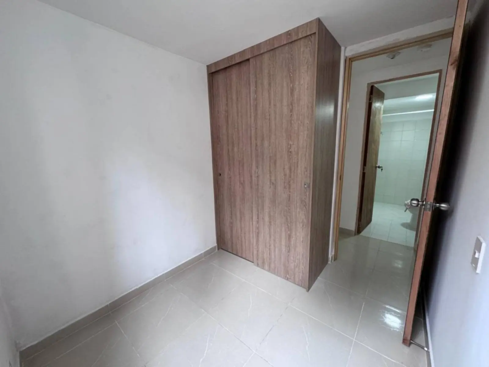 th.outside1200x1200.6aa5518b66dc6_infocdn__6db36e6a-a852-483f-9fb3-90c22f32340f Apartamento en Arriendo en Machado, Copacabana