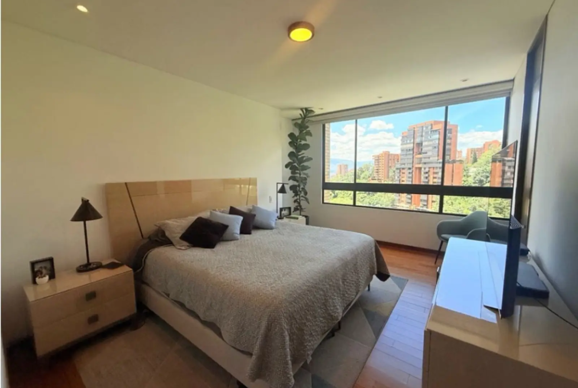 Apartamento en Arriendo en El Campestre, Medellín