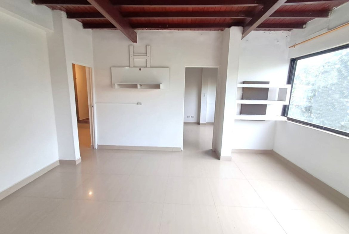 Apartamento en Arriendo en Cristo rey, Medellín