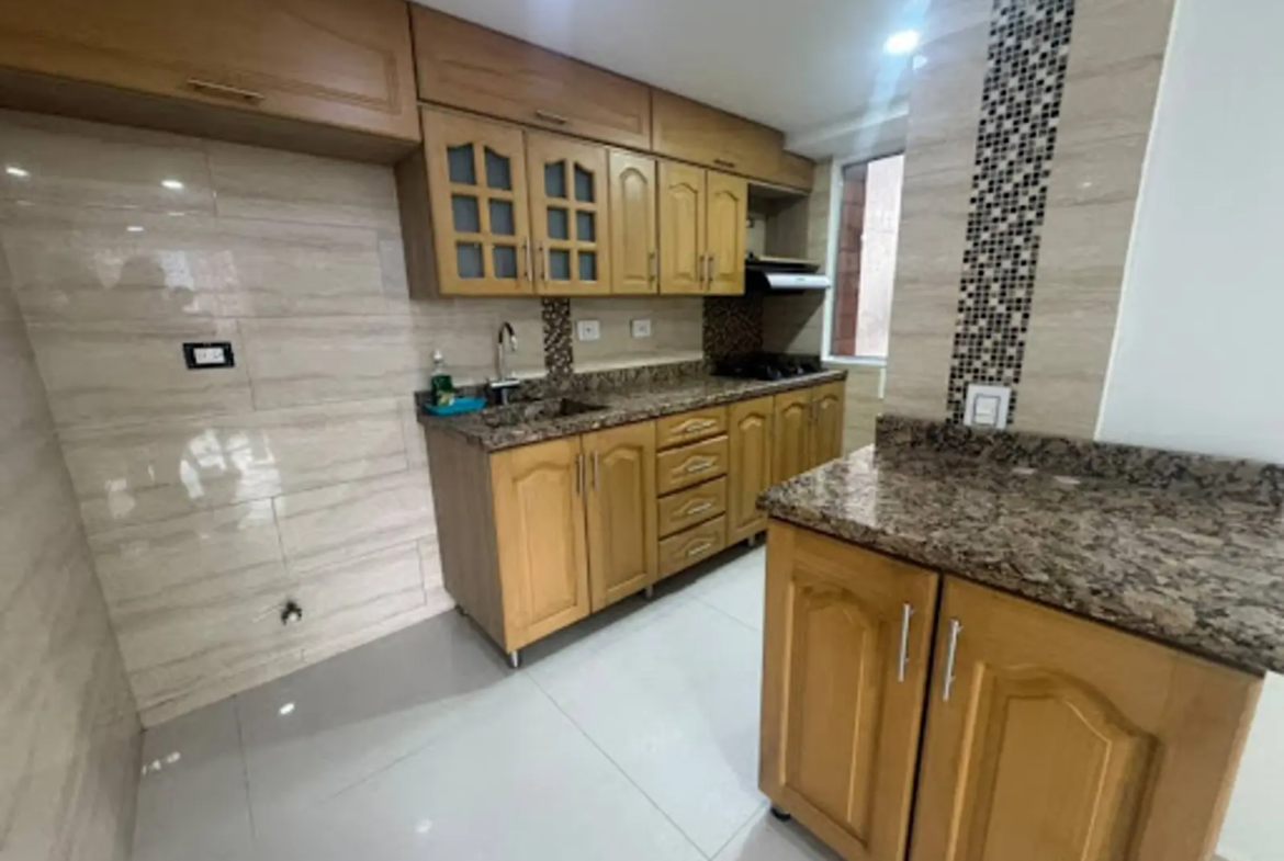 Apartamento en Arriendo en Loma de los bernal, Medellín