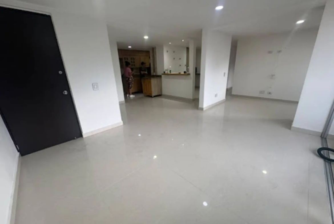 Apartamento en Arriendo en Loma de los bernal, Medellín