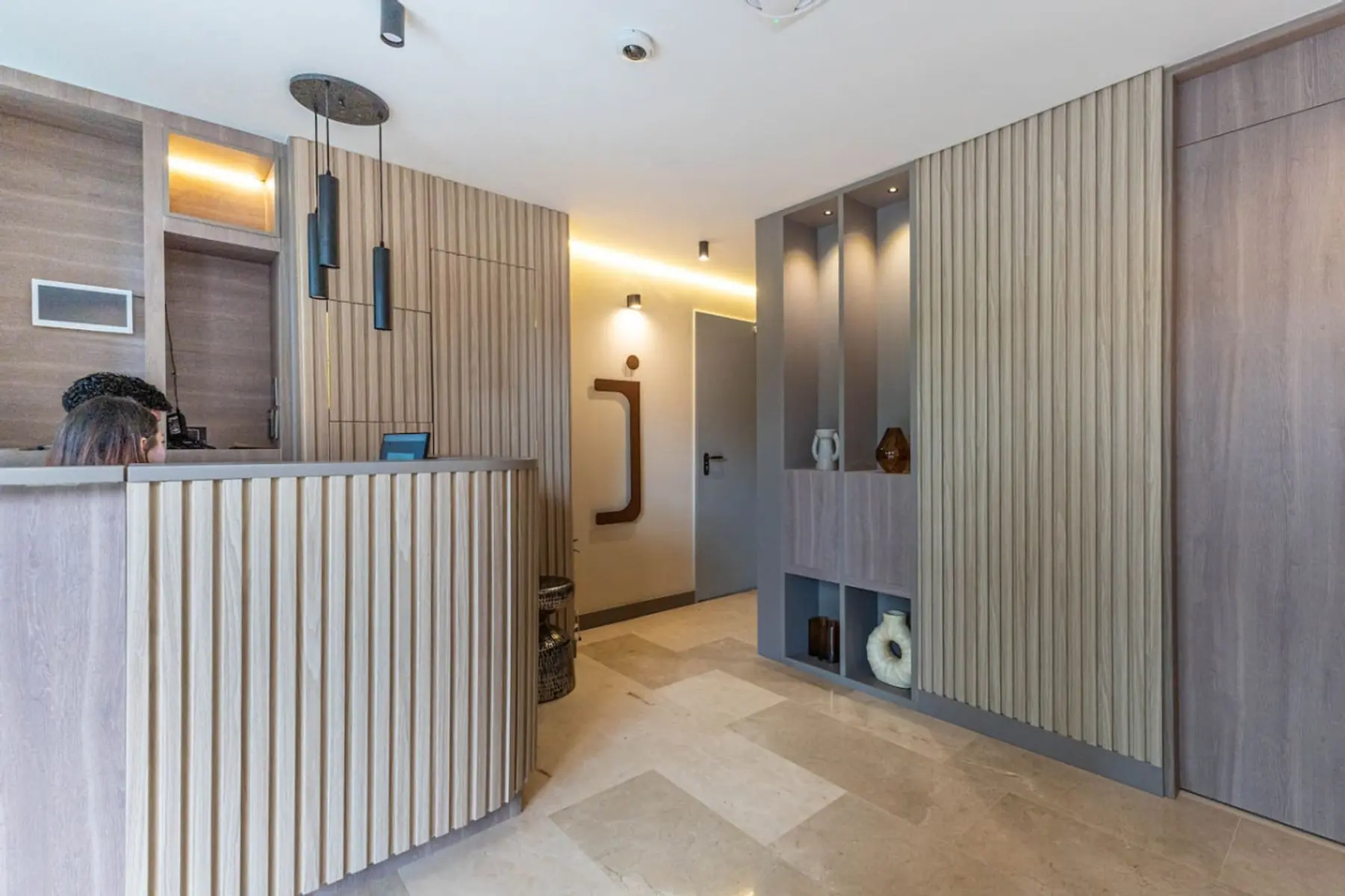 th.outside1200x1200.6aa7d58b4a20f_infocdn__cogmbp3lnu53taxf4n3arqzobaprjqxtwrsq2nrhjpg Apartamento en Arriendo en Laureles, Medellín