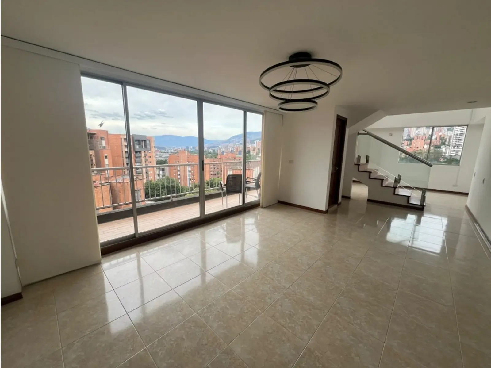 Apartamento en Arriendo en Otraparte, Envigado