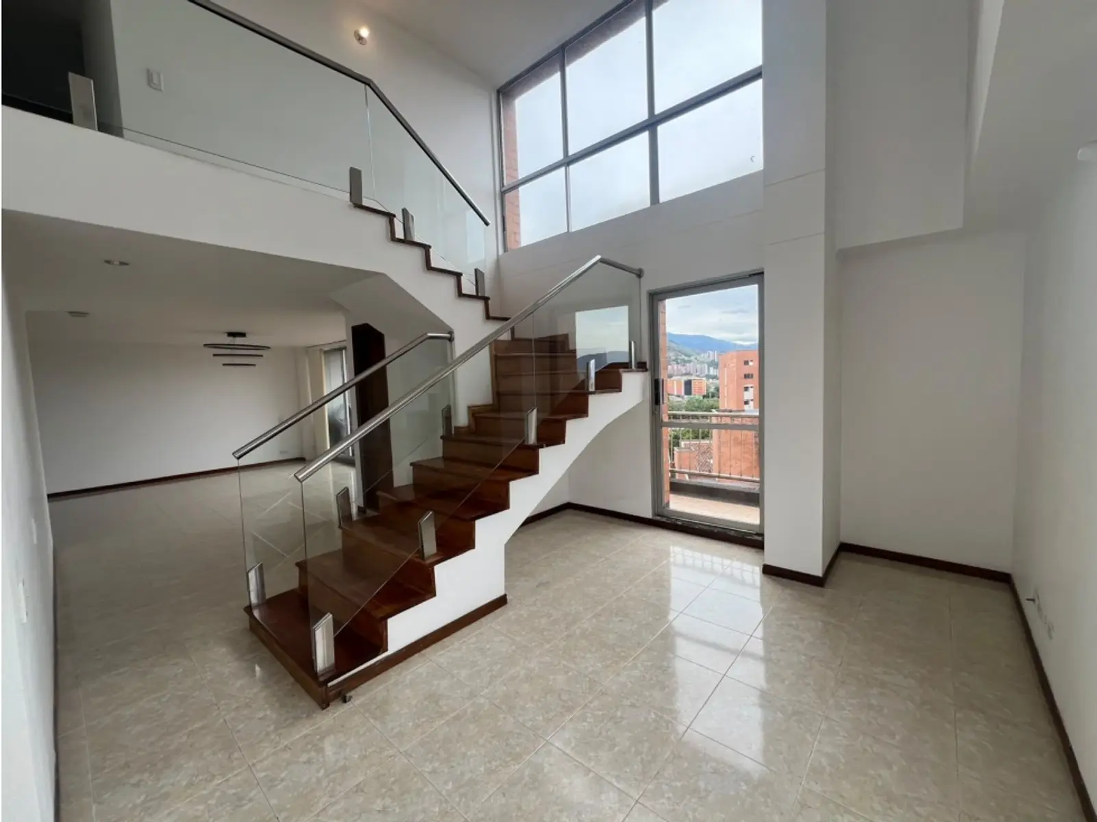 Apartamento en Arriendo en Otraparte, Envigado