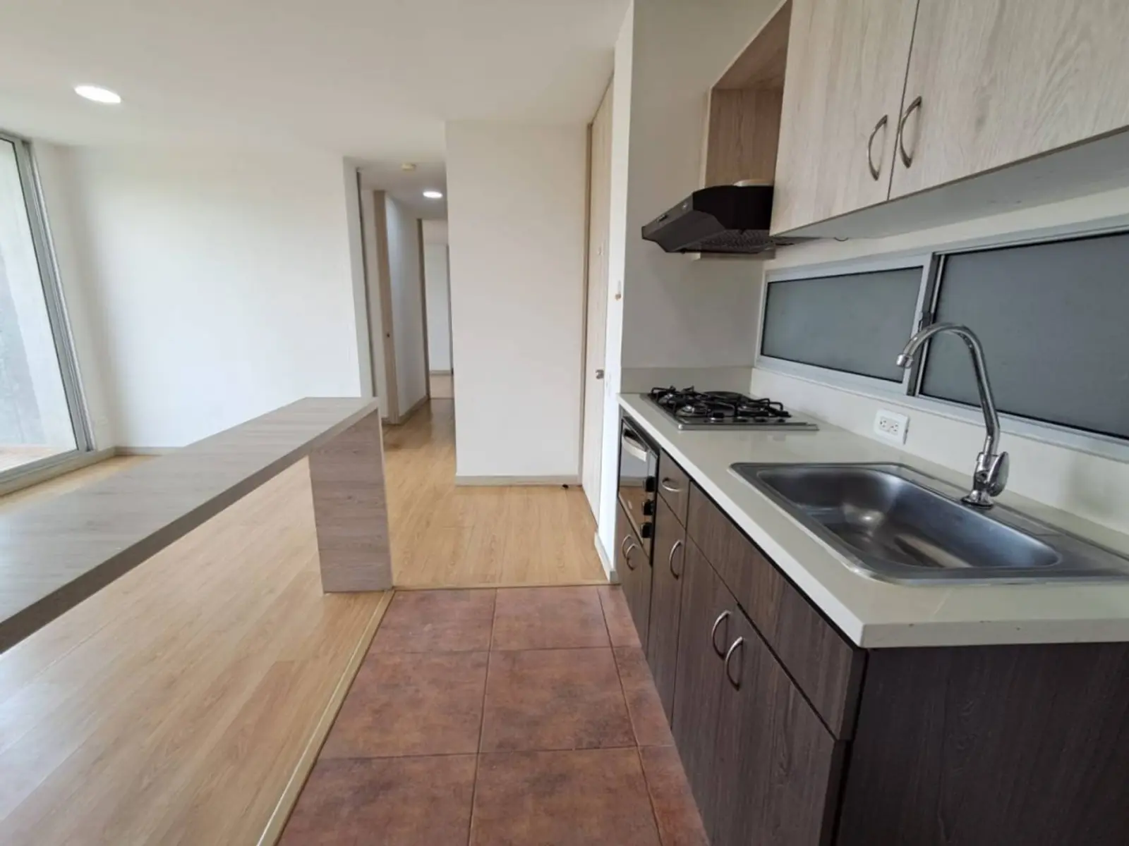 th.outside1200x1200.6ab2808e2aba8_infocdn__9a7003c0-9d81-43e0-af81-0c830f18d9b7 Apartamento en Arriendo en Machado, Copacabana