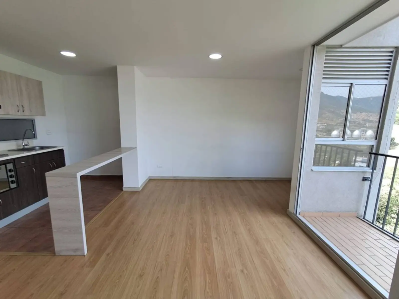 th.outside1200x1200.6ab2808f6acf4_infocdn__0a74186a-ef55-4af5-966c-7f0d3212e566 Apartamento en Arriendo en Machado, Copacabana