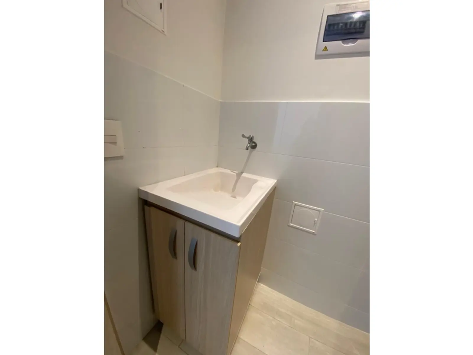 th.outside1200x1200.6ab282c7d1db4_infocdn__gr-venta-de-apartamento-en-salgue-1756291789-7007-4603jpeg Apartamento en Arriendo en Santa marta