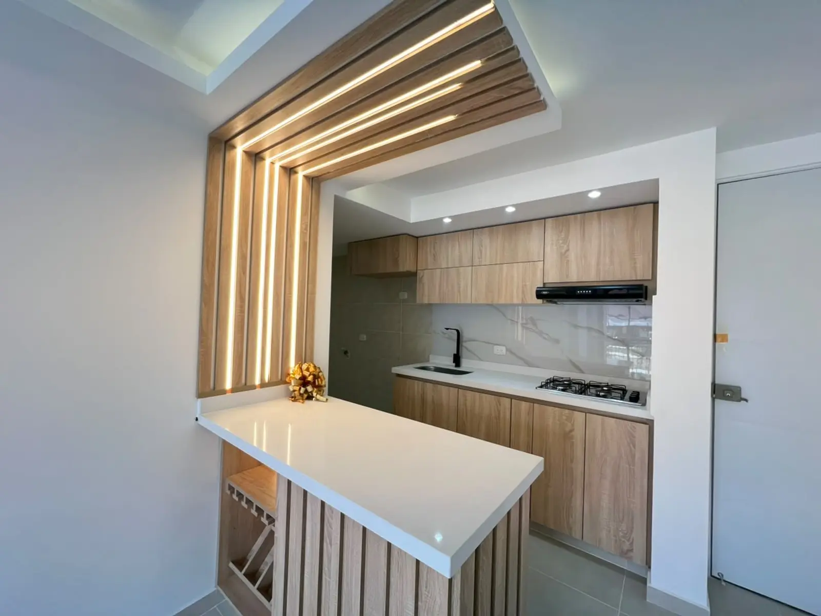 th.outside1200x1200.6ab3c57beb27b_infocdn__wx0t9xgl2ulre0htxh4mhinljei375whie4czsc9jpg Apartamento en Arriendo en Villa Fatima, Cali
