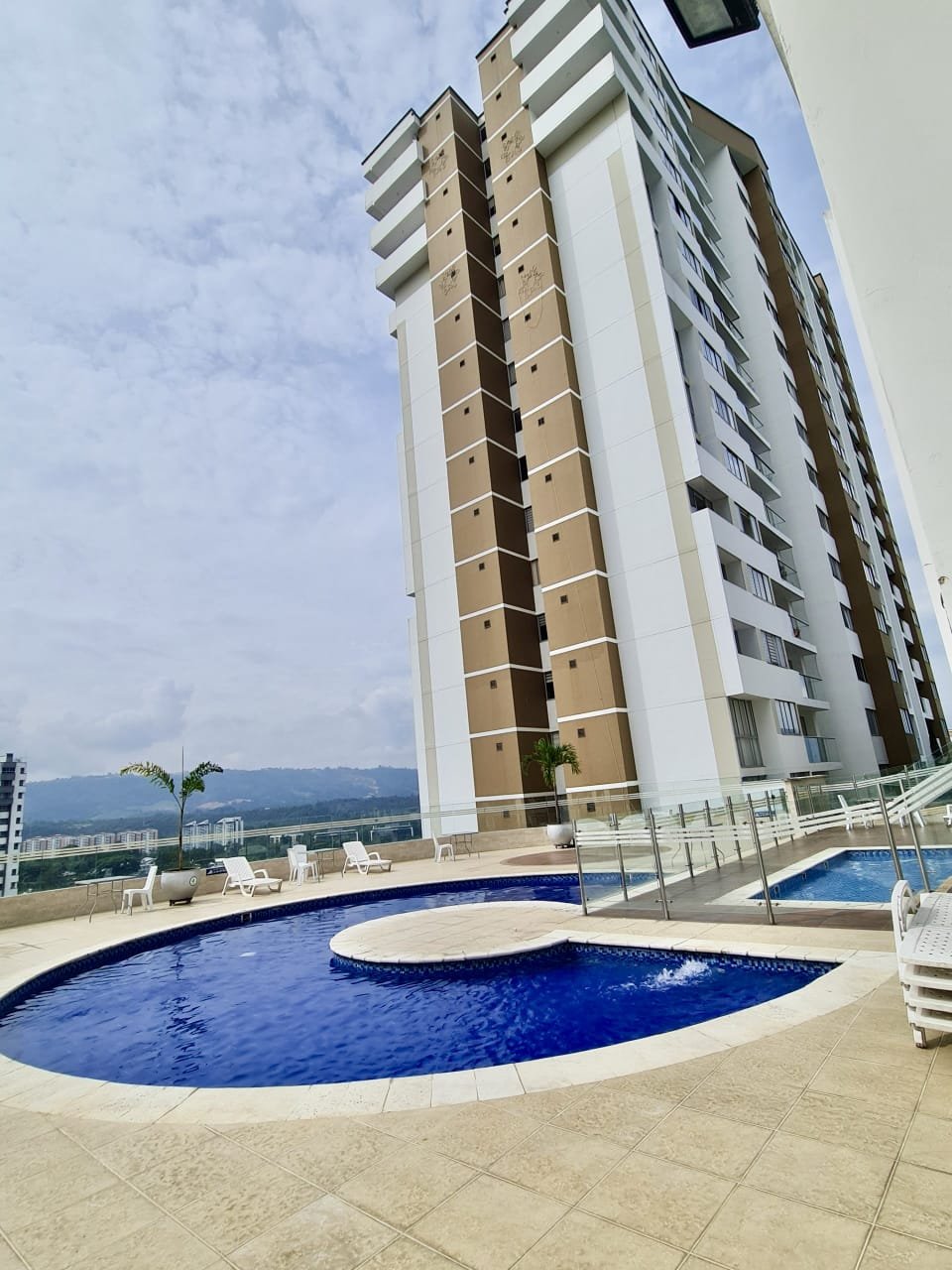0120a753-57b1-444d-9e17-26fc51ff799e Apartamento en venta ubicado en el sector de Cañaveral, cerca de Fosunab, en Floridablanca, Santander.