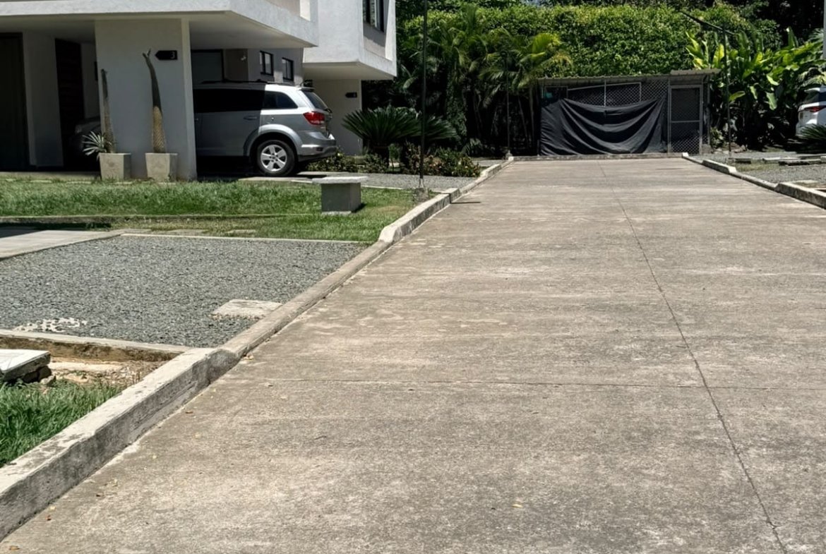 Casa en Venta en Condominio en La Viga Pance