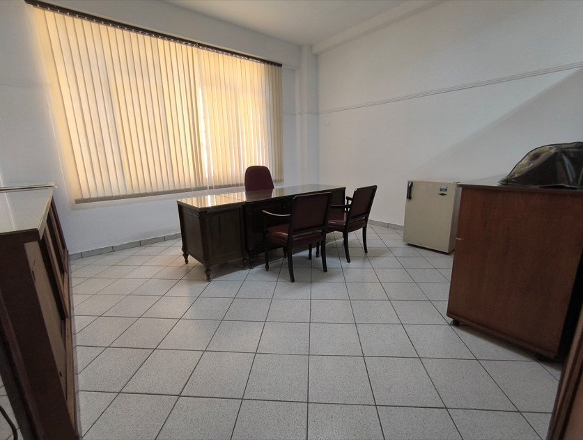 Alquiler Oficina 50 mts2 – Edificio Banco de Bogotá – Plaza de Caicedo